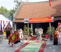 Khai hội truyền thống đền Mây