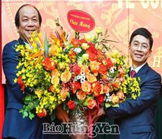 Công bố quyết định của Ban Bí thư điều động, luân chuyển, chỉ định đồng chí Nguyễn Duy Hưng giữ chức Phó Bí thư Thường trực Tỉnh ủy