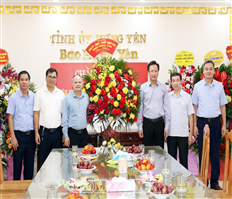 Đồng chí Bí thư Tỉnh ủy Nguyễn Hữu Nghĩa chúc mừng các cơ quan báo chí nhân Ngày Báo chí cách mạng Việt Nam 21.6