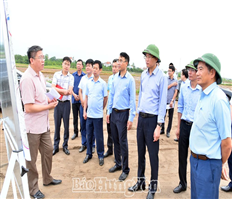 Đồng chí Bí thư Tỉnh ủy Nguyễn Hữu Nghĩa kiểm tra tiến độ thi công một số dự án giao thông trọng điểm