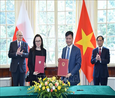 Việt Nam luôn coi trọng và mong muốn tăng cường quan hệ hợp tác nhiều mặt với Ba Lan