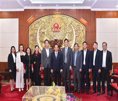 Chủ tịch UBND tỉnh Trần Quốc Văn làm việc với Tập đoàn SungWoo S.I Group (Hàn Quốc)