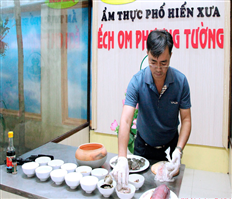 Người “cầm vị” món ếch om Phượng Tường