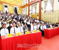 Huyện Văn Lâm đón nhận Huân chương Lao động hạng Nhất và gặp mặt kỷ niệm 25 năm tái lập huyện