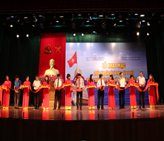 Triển lãm bản đồ và trưng bày tư liệu “Hoàng Sa, Trường Sa của Việt Nam – Những bằng chứng lịch sử và pháp lý”: Thêm yêu biển, đảo quê hương