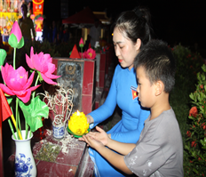 Thành phố Hưng Yên: Thắp nến tri ân các anh hùng, liệt sĩ