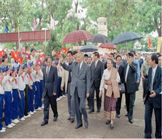 Người dày công vun đắp cầu nối hữu nghị, đoàn kết Việt-Lào