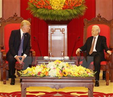Tổng Bí thư Nguyễn Phú Trọng tiếp Tổng thống Hoa Kỳ Donald Trump